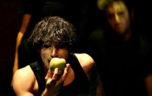 من المسرح السعودي-مسرحية "علامة؟ لا أكثر"